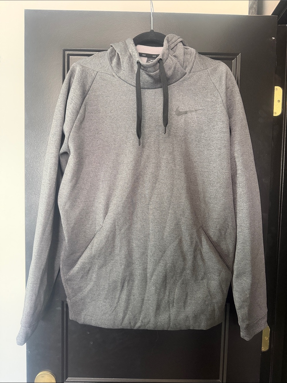 Nike Men’s Heather Gray Pullover Hoodie with Black Drawstrings